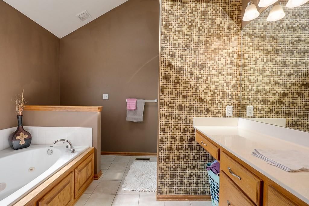 2104 NW Sweetgum Court — photo 22