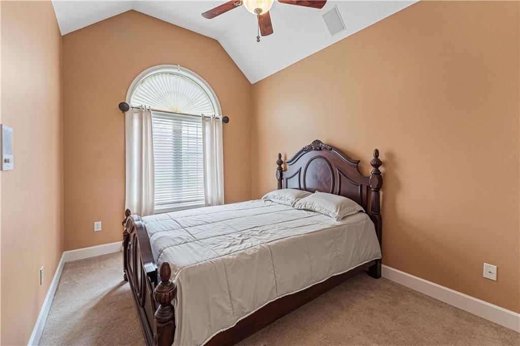 7816 N Hull Avenue — photo 6