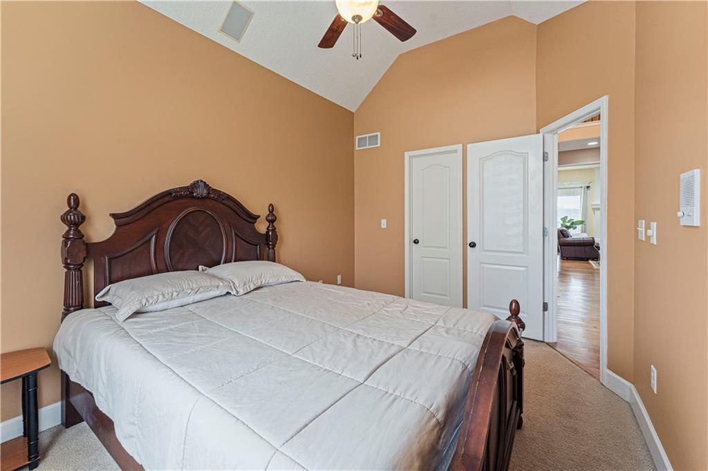 7816 N Hull Avenue — photo 7