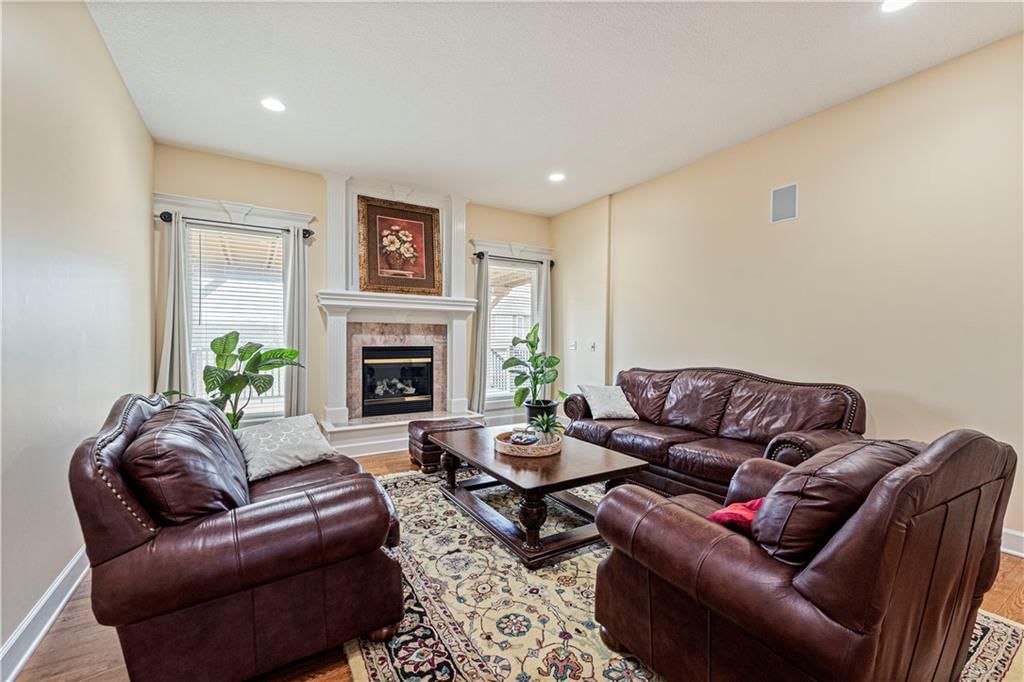 7816 N Hull Avenue — photo 11