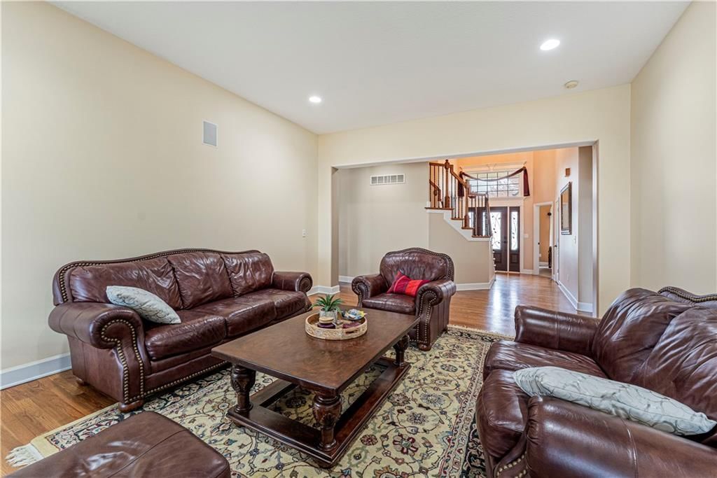 7816 N Hull Avenue — photo 13