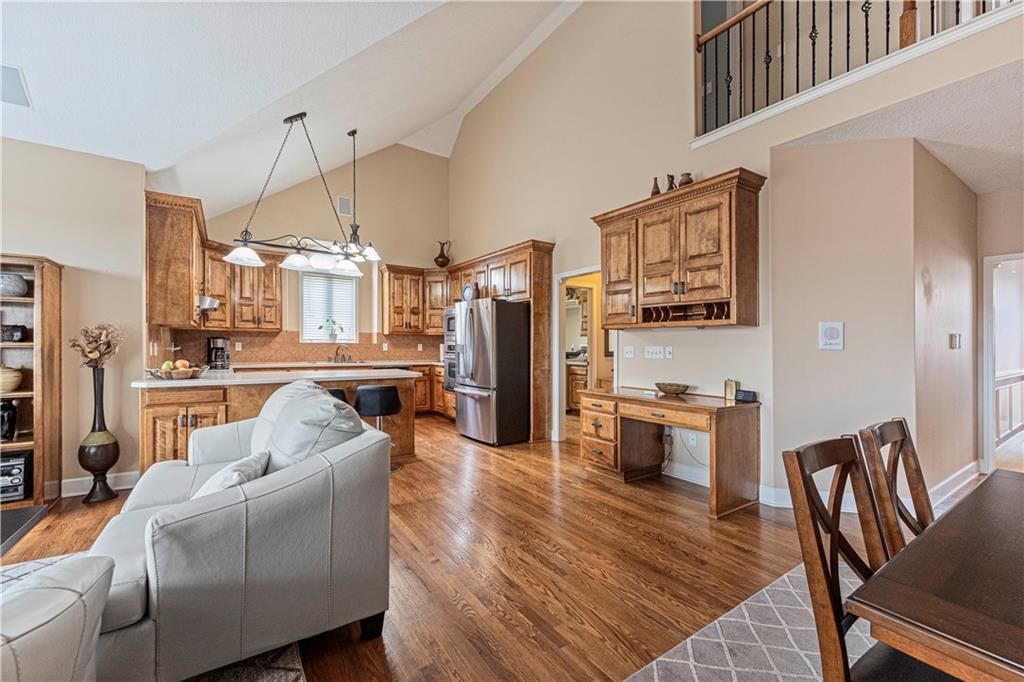 7816 N Hull Avenue — photo 30