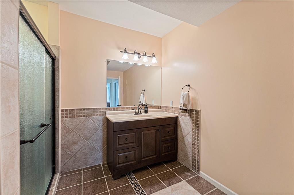 7816 N Hull Avenue — photo 31