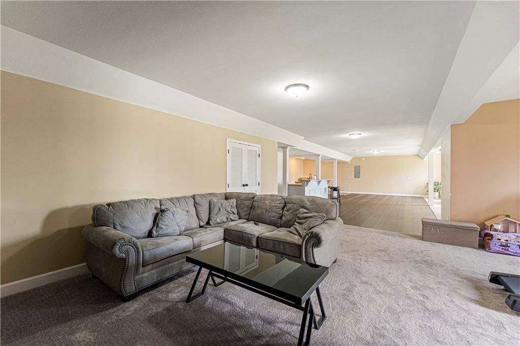 7816 N Hull Avenue — photo 39