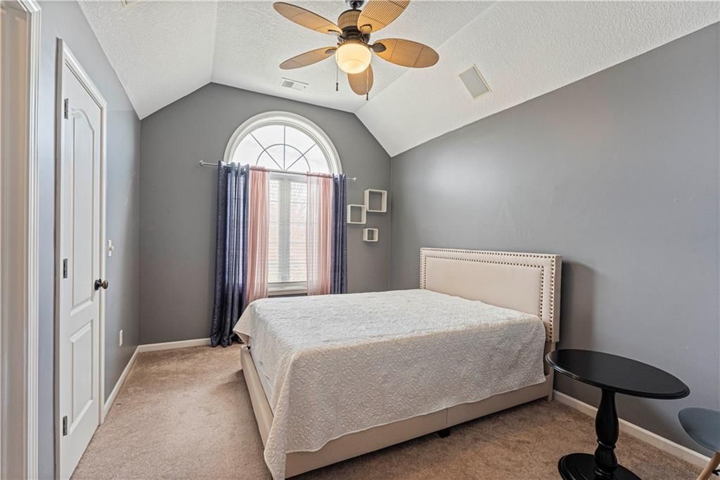 7816 N Hull Avenue — photo 47