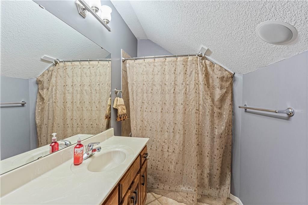 7816 N Hull Avenue — photo 50
