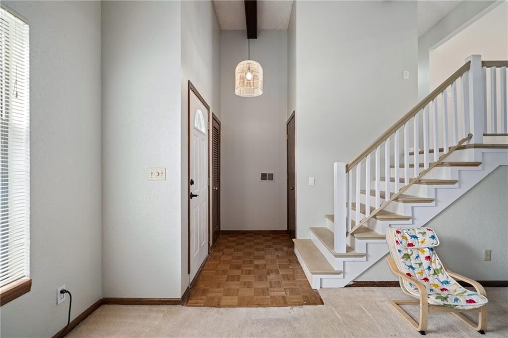 13816 W 81st Street — photo 5