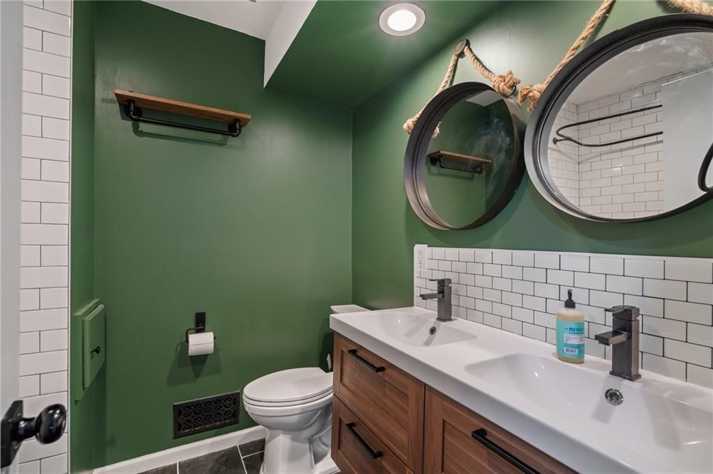 13816 W 81st Street — photo 30