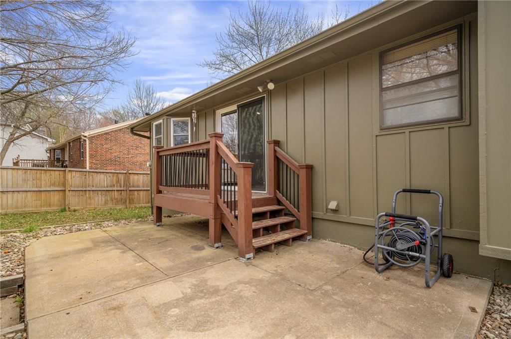 13816 W 81st Street — photo 38