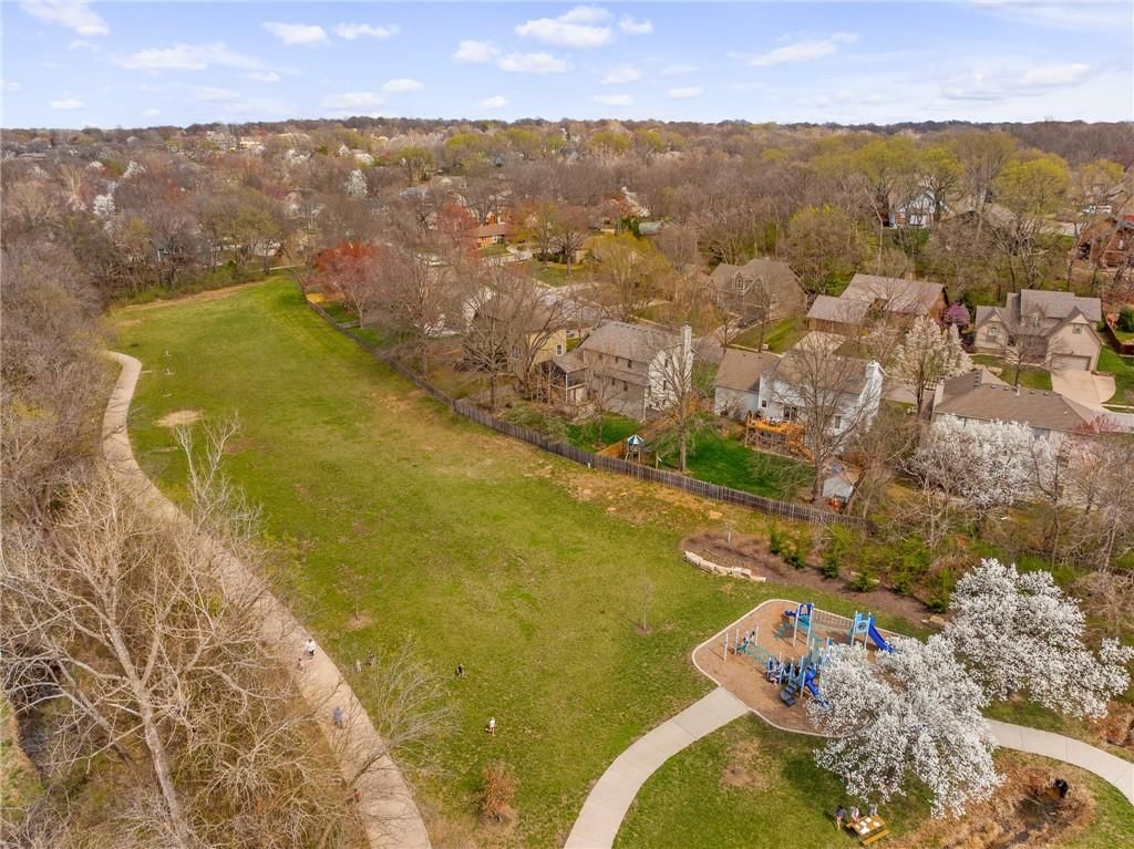13816 W 81st Street — photo 49