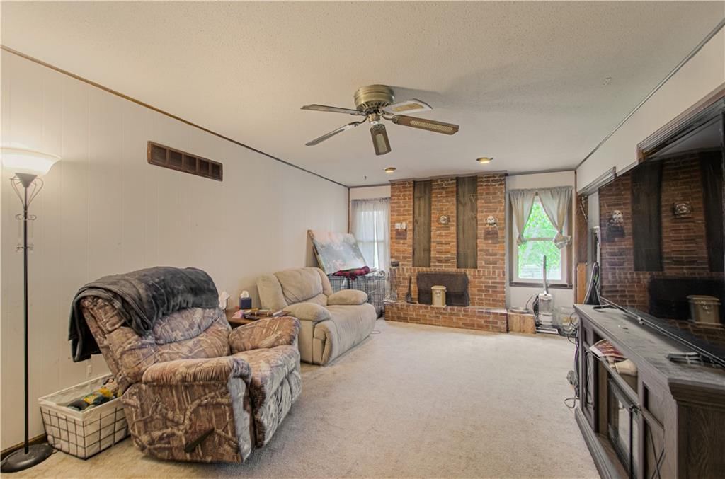 24 Broyles Street — photo 4