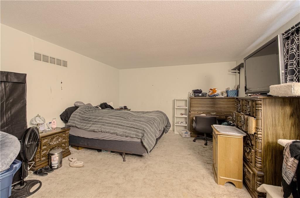 24 Broyles Street — photo 10