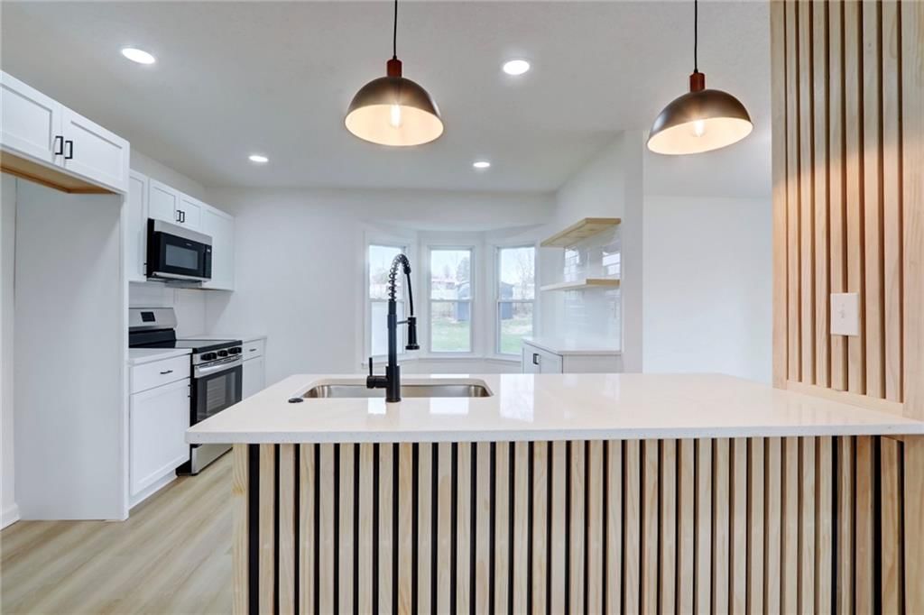 Photo 9 of 42 - 17002 NW 76th Street