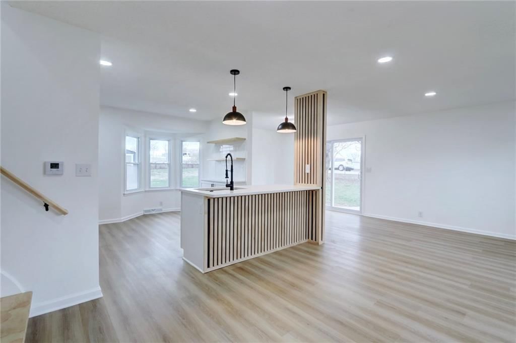 Photo 11 of 42 - 17002 NW 76th Street