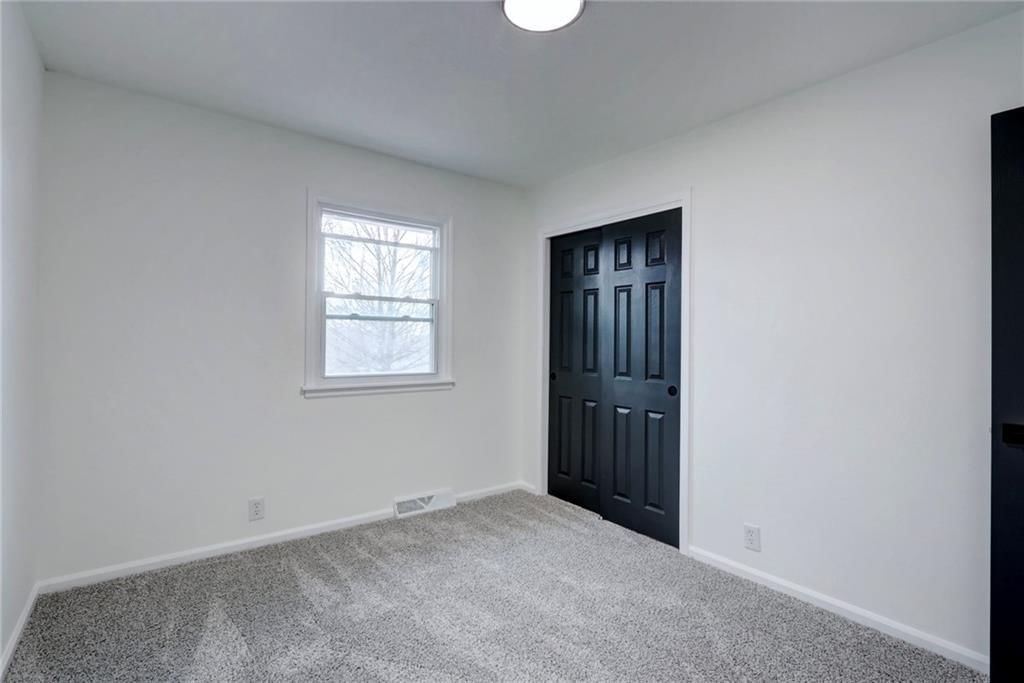 Photo 17 of 42 - 17002 NW 76th Street