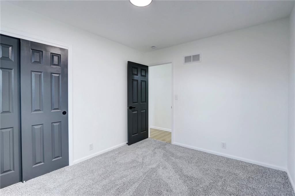 Photo 18 of 42 - 17002 NW 76th Street