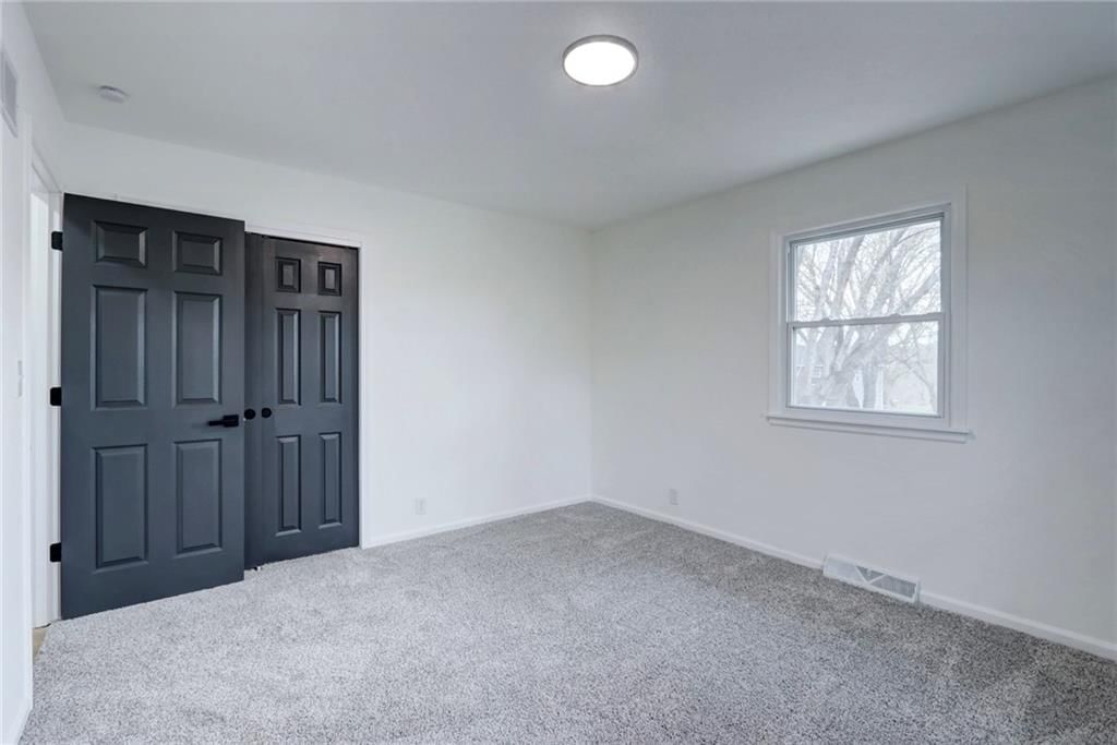 Photo 25 of 42 - 17002 NW 76th Street