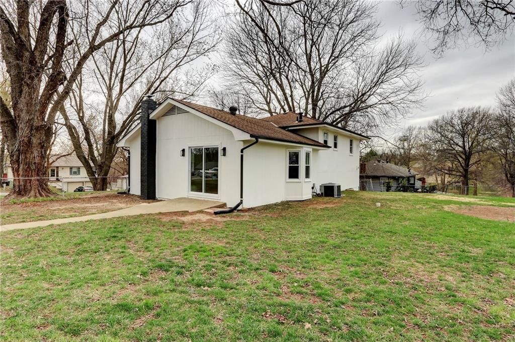 Photo 37 of 42 - 17002 NW 76th Street