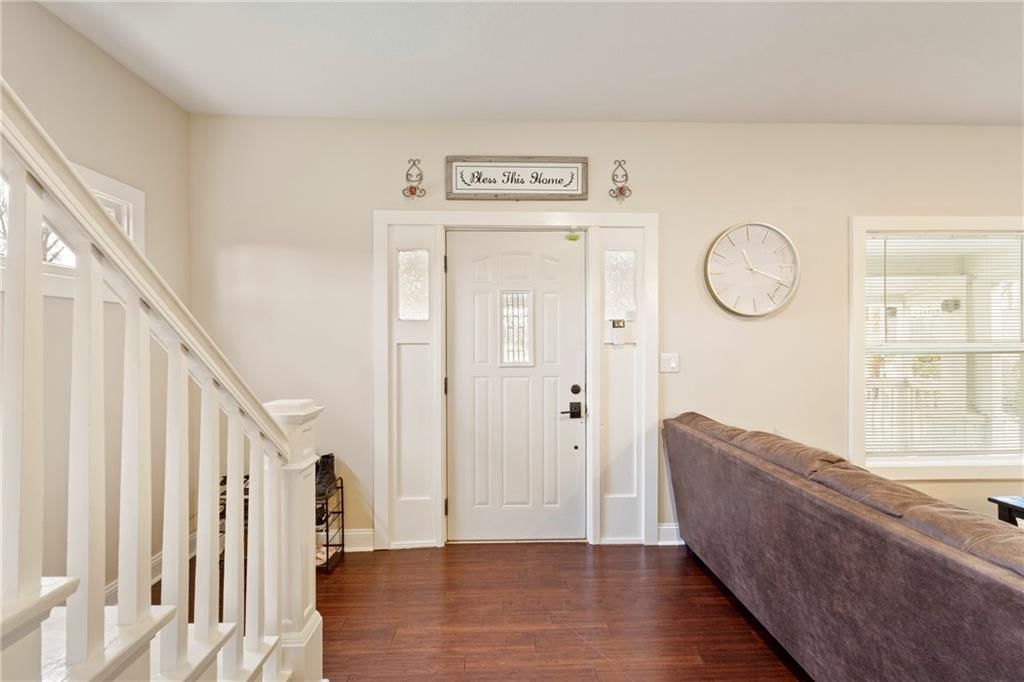 1211 Waverly Avenue — photo 9