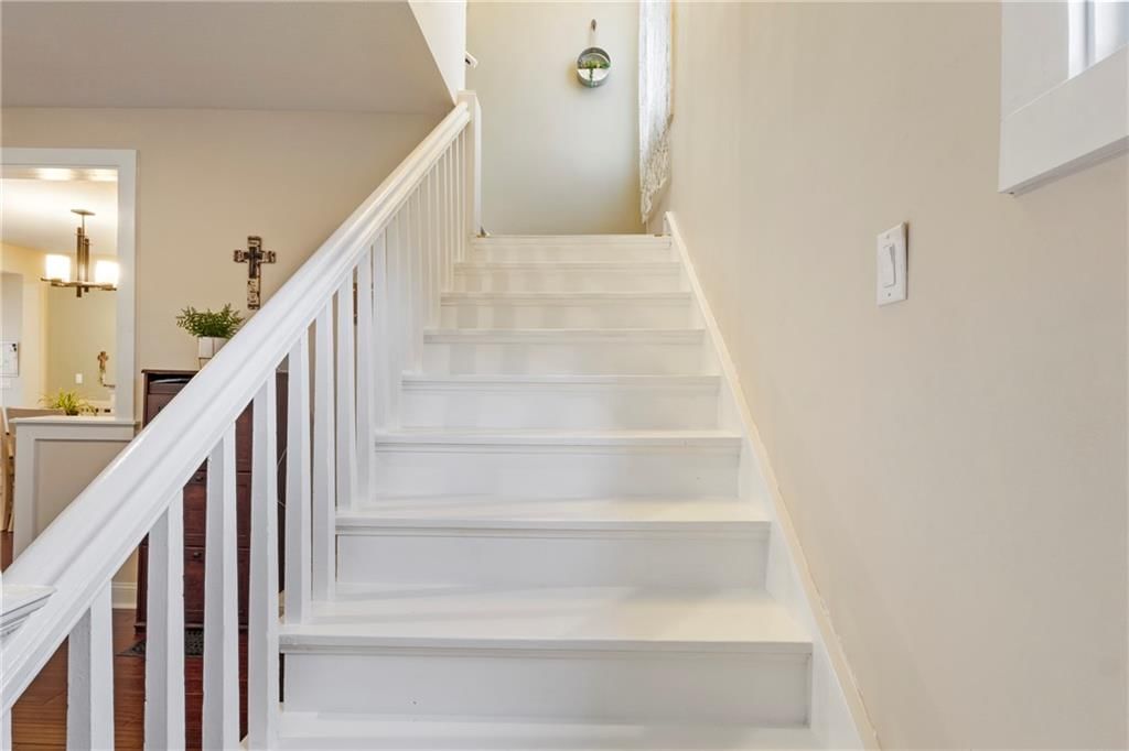 1211 Waverly Avenue — photo 15