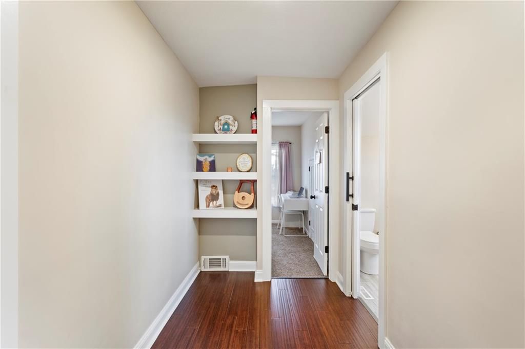 1211 Waverly Avenue — photo 16