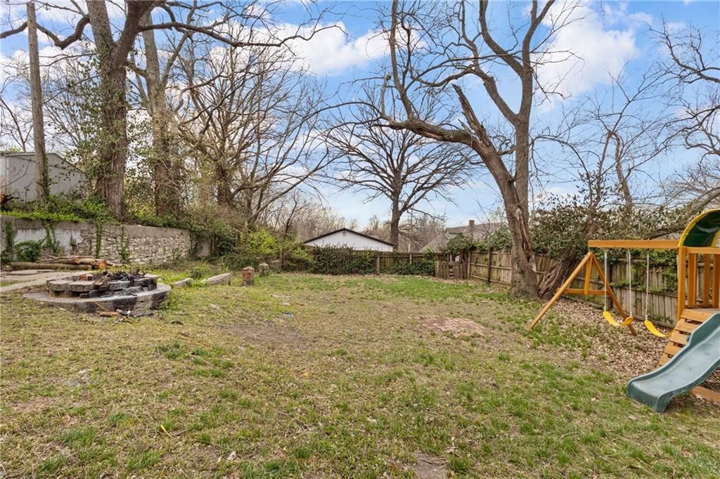 1211 Waverly Avenue — photo 25