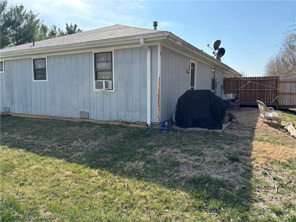 2415 ROMA Lane — photo 11