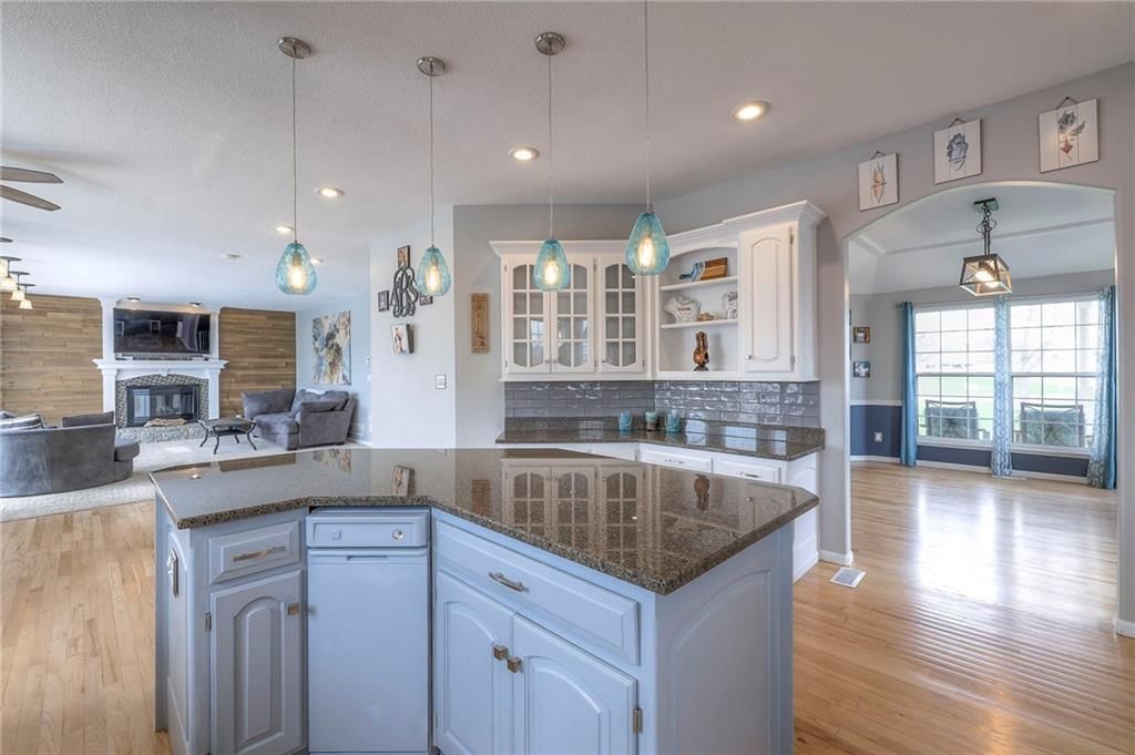9813 Pin Oak Circle — photo 11