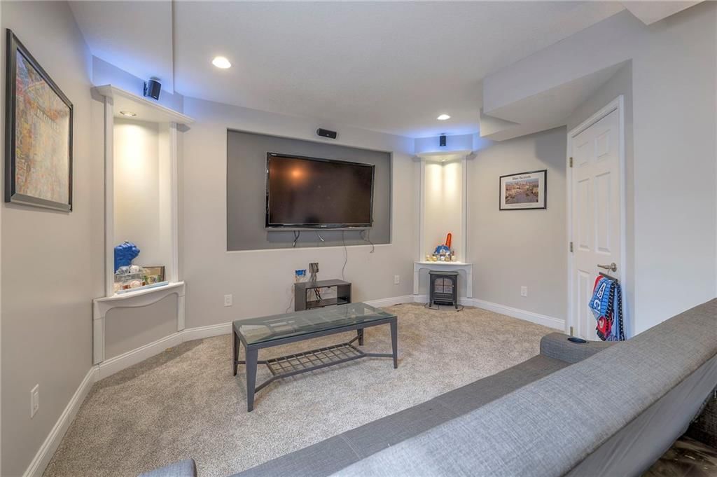 9813 Pin Oak Circle — photo 42
