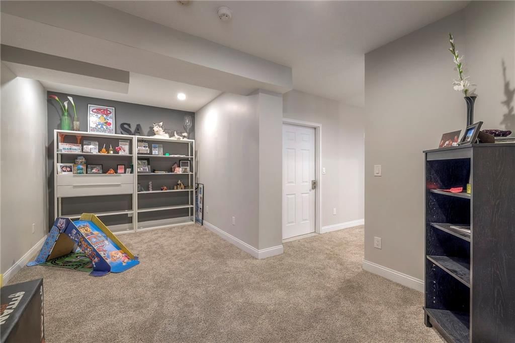 9813 Pin Oak Circle — photo 43