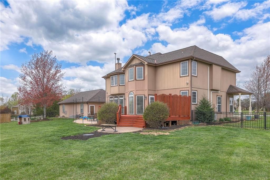 9813 Pin Oak Circle — photo 48