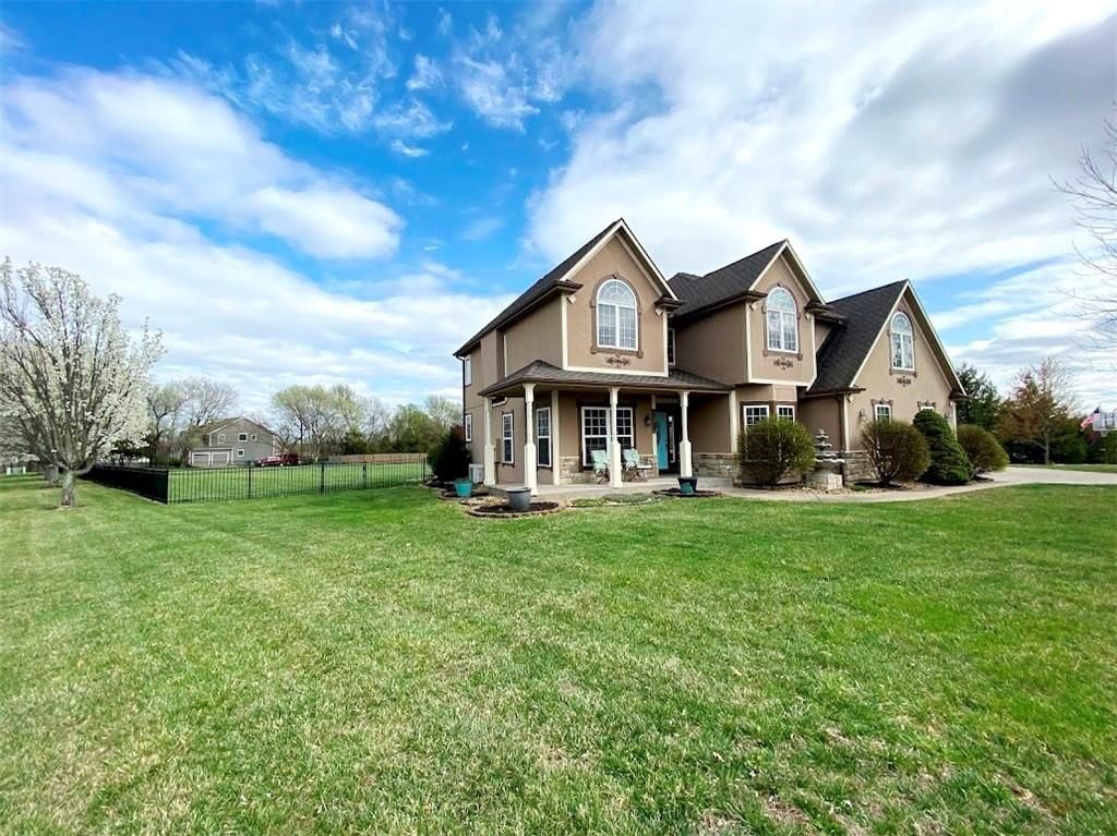 9813 Pin Oak Circle — photo 52