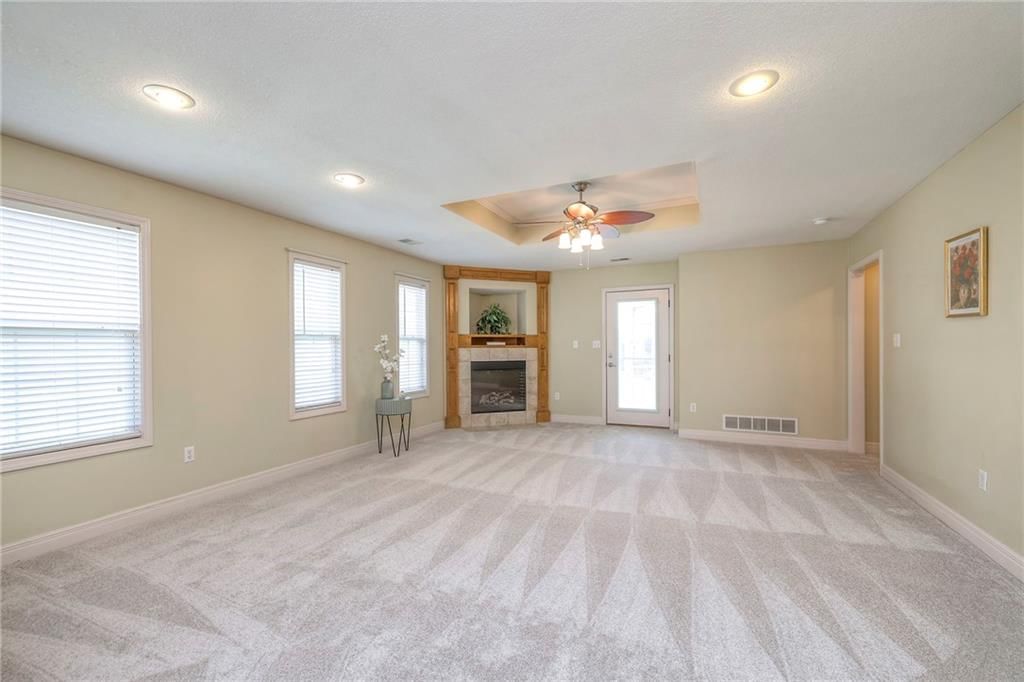 519 Galaxy Lane — photo 2