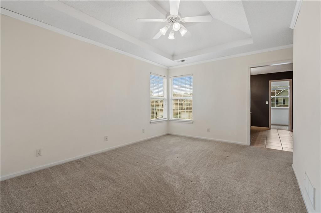 8027 N Elmwood Avenue — photo 12