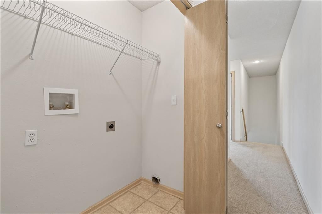 8027 N Elmwood Avenue — photo 17