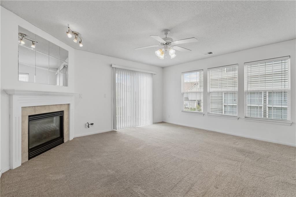 8027 N Elmwood Avenue — photo 23