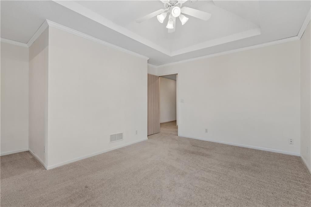 8027 N Elmwood Avenue — photo 25