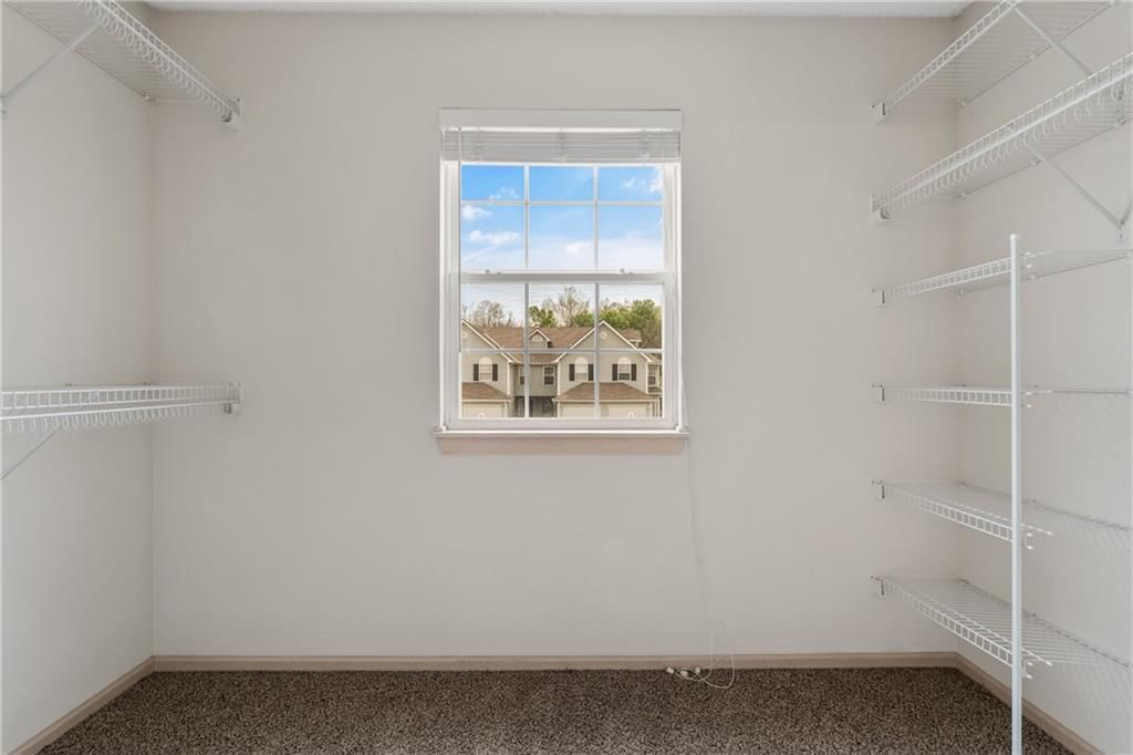 8027 N Elmwood Avenue — photo 28
