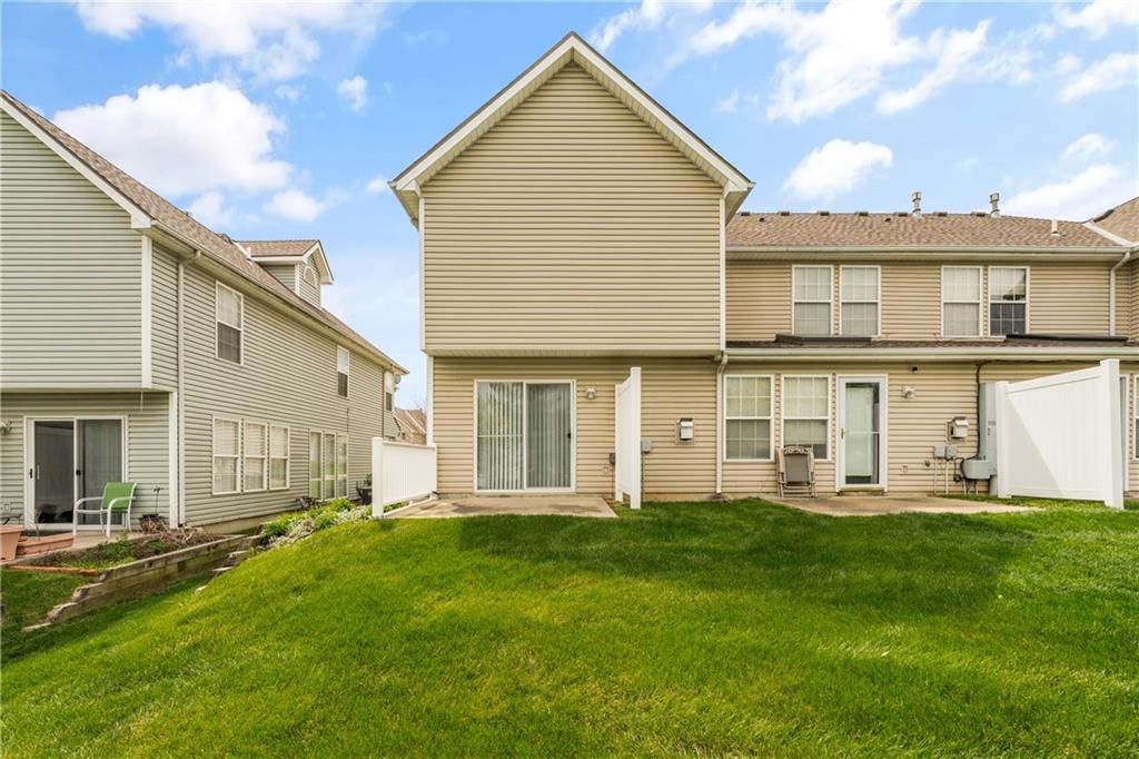 8027 N Elmwood Avenue — photo 31