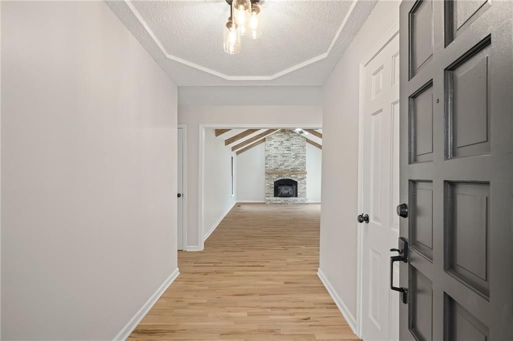 6333 Woodstock Street — photo 7