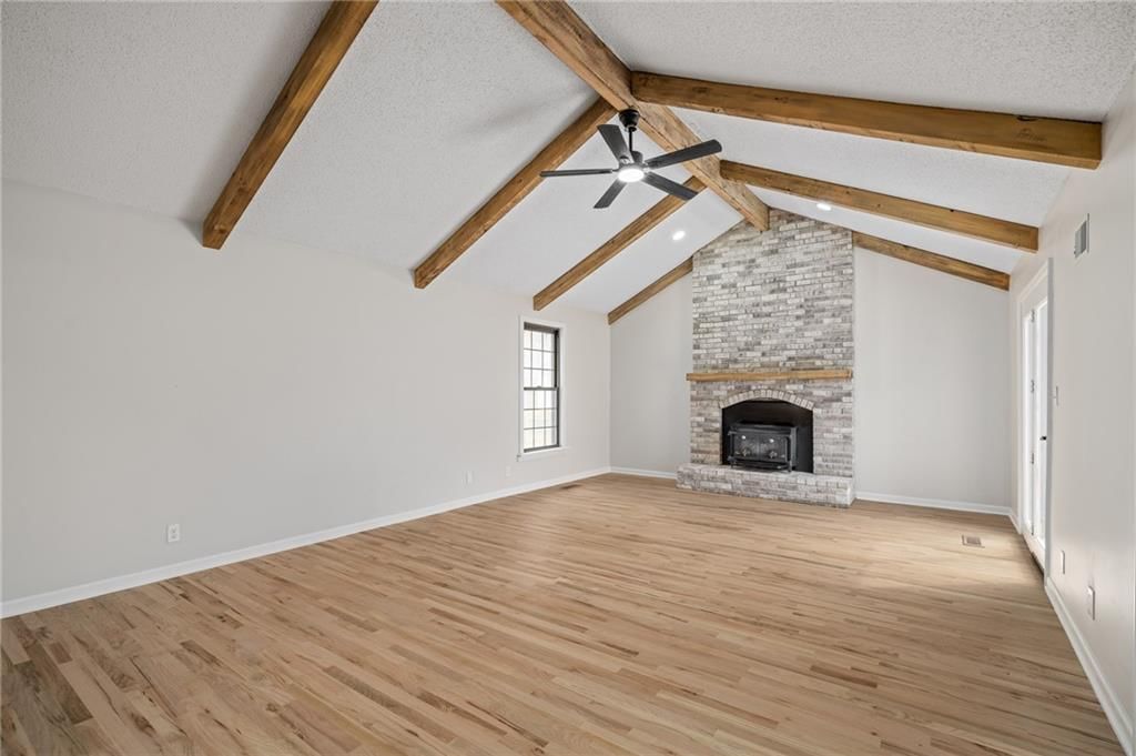 6333 Woodstock Street — photo 11