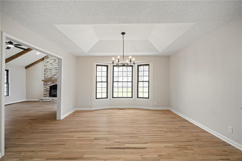 6333 Woodstock Street — photo 15