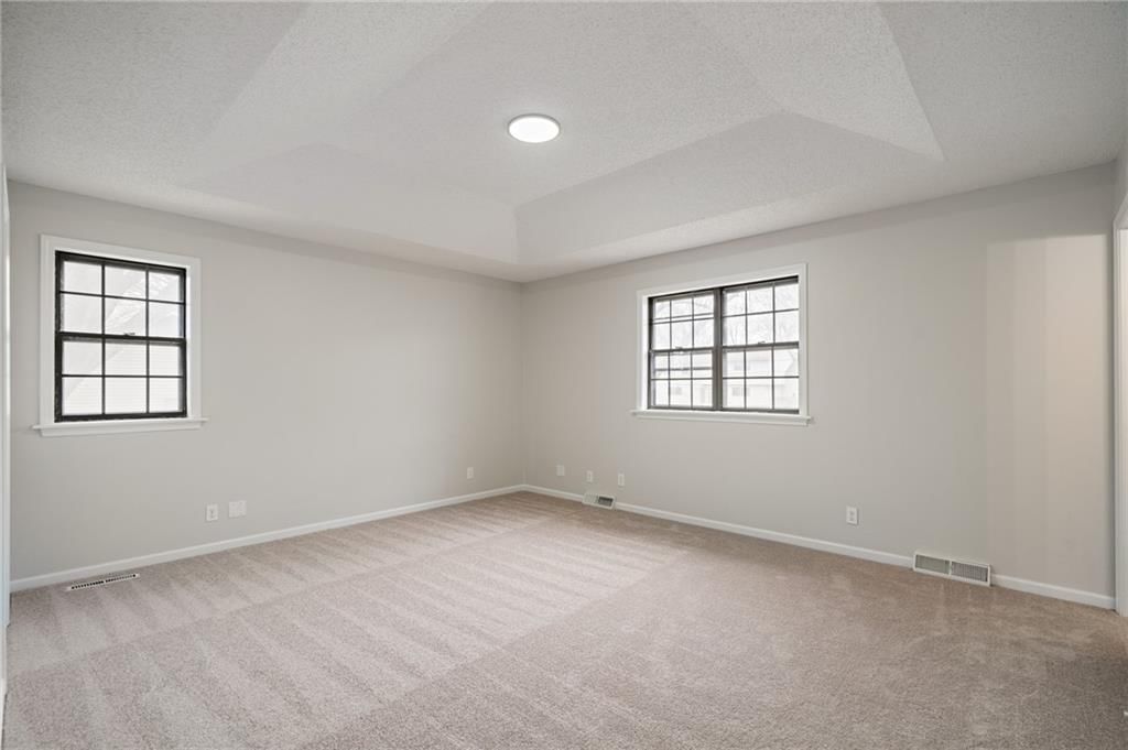 6333 Woodstock Street — photo 25