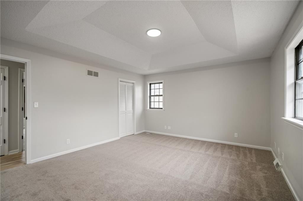 6333 Woodstock Street — photo 26
