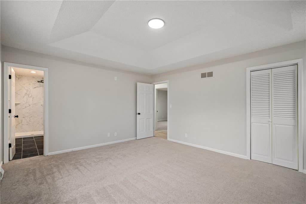 6333 Woodstock Street — photo 27