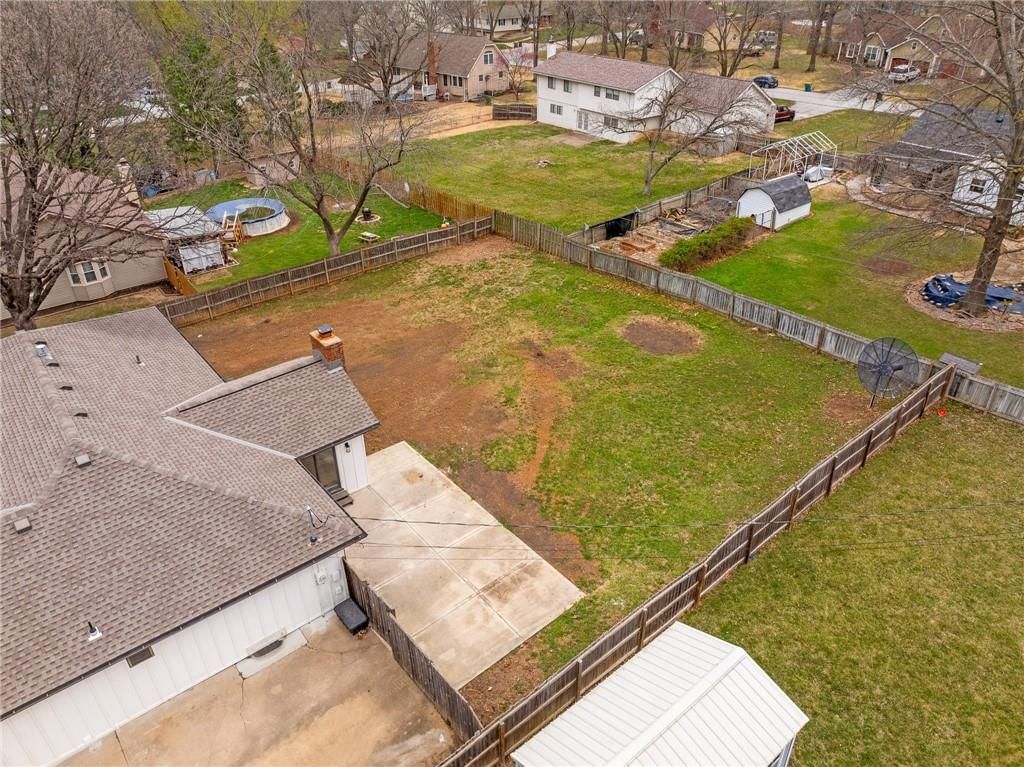 6333 Woodstock Street — photo 51