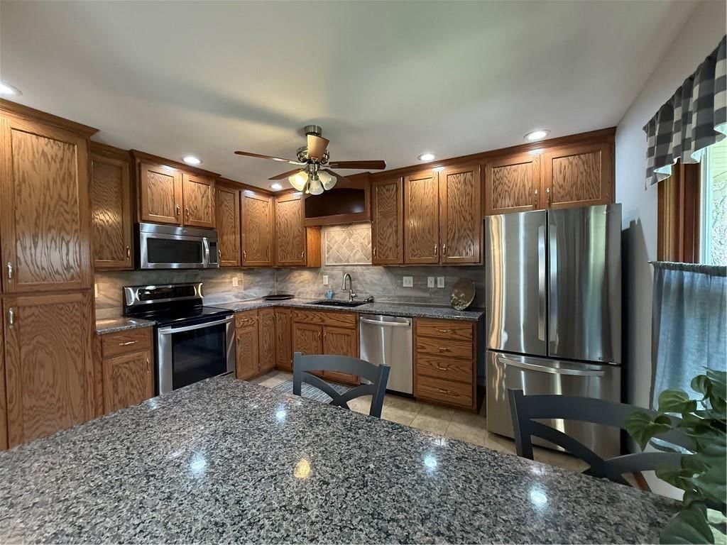 713 Deerfield Street — photo 7