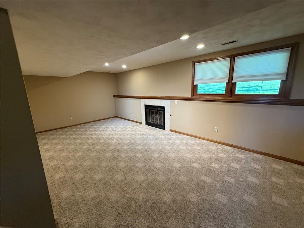 713 Deerfield Street — photo 17