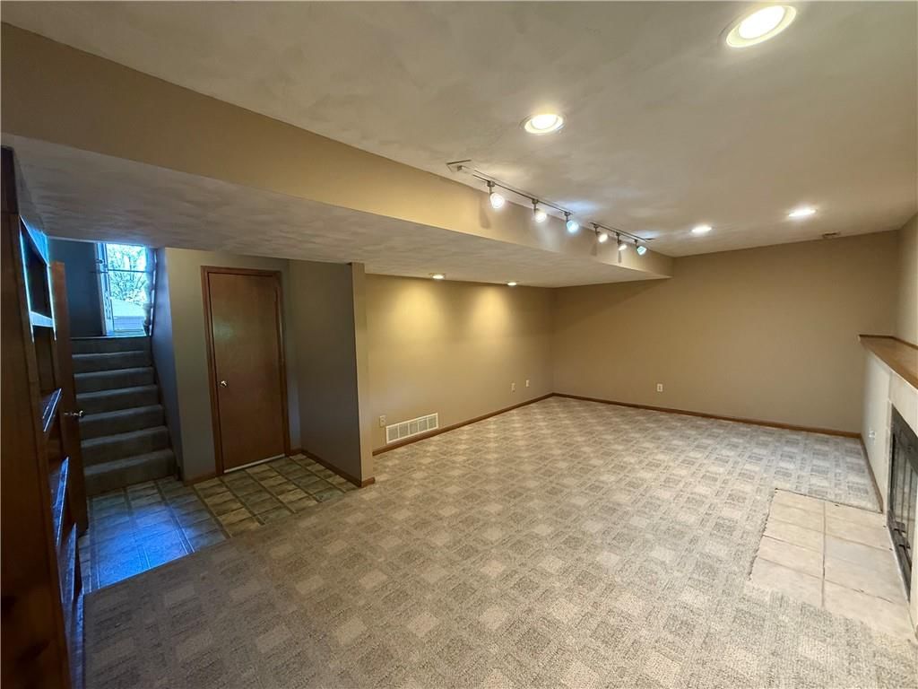 713 Deerfield Street — photo 18