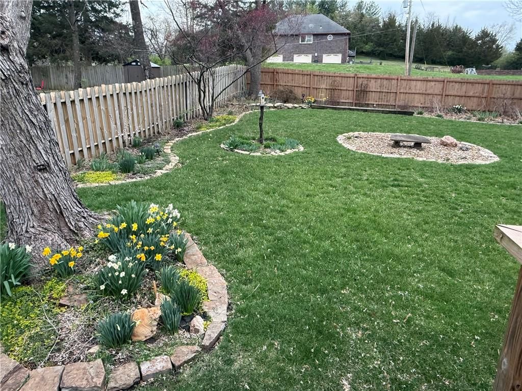 713 Deerfield Street — photo 25